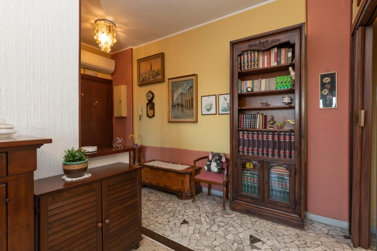 I Host Apartment - Ande 12 Милан Экстерьер фото